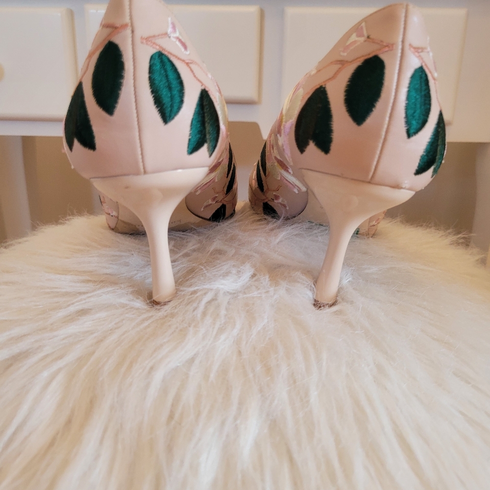 Kate Spade Heels - Picture 3 of 8